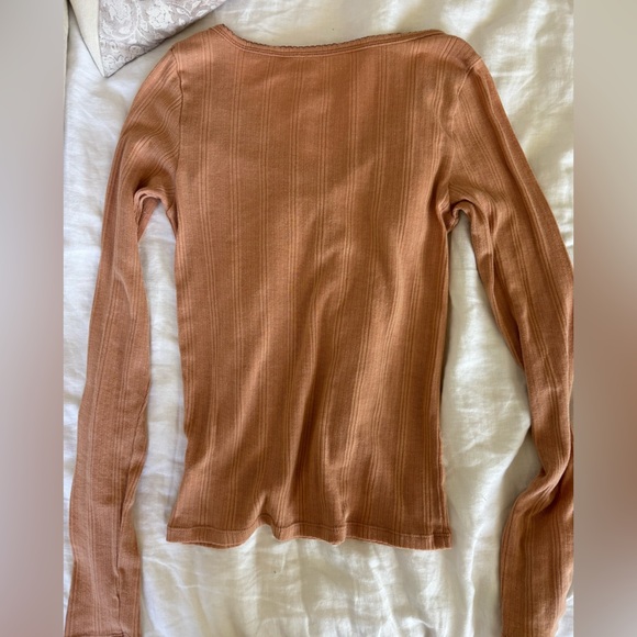 American Eagle Light Rust Fine Ribbed Lightweight Airy Long Sleeve Top - Picture 5 of 5